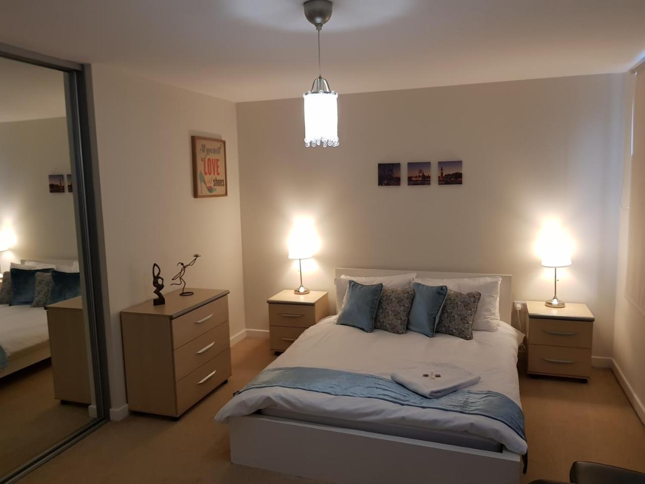 Royal Crossharbour Apartment 런던 외부 사진