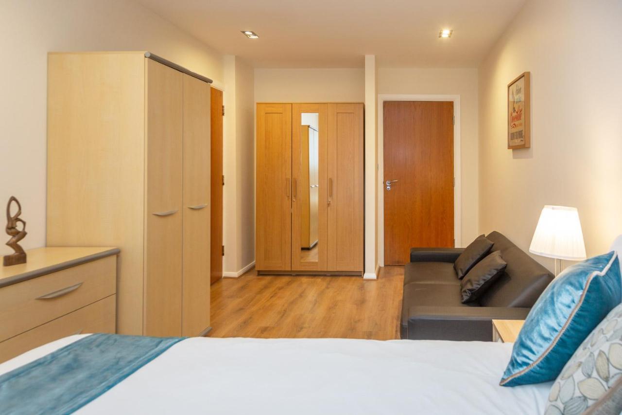 Royal Crossharbour Apartment 런던 외부 사진
