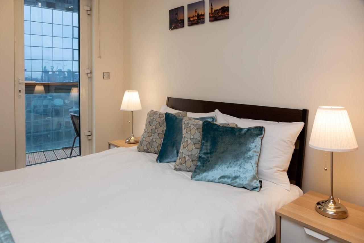 Royal Crossharbour Apartment 런던 외부 사진
